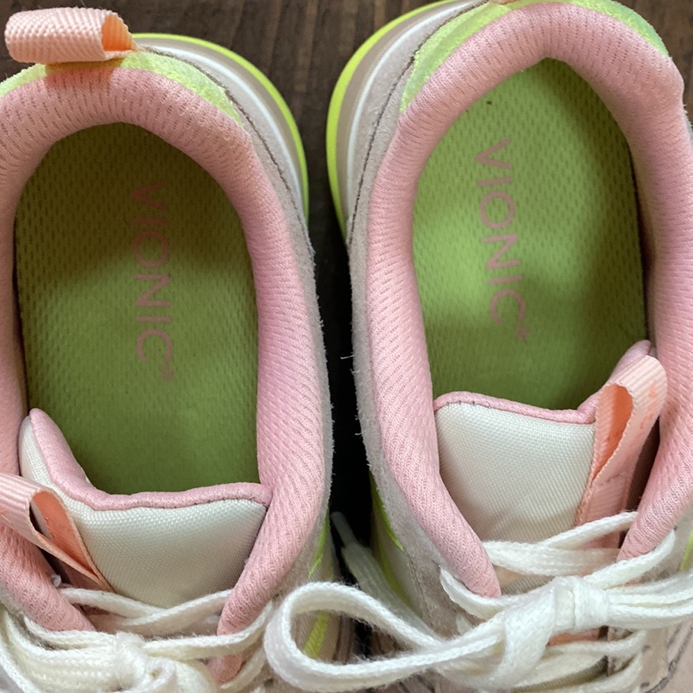 Vionic sneakers - Picture 4 of 14